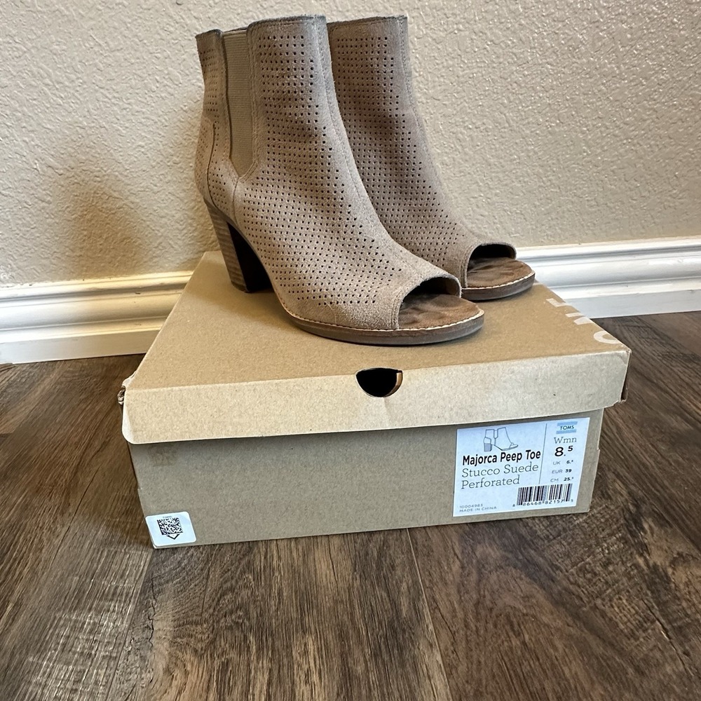 TOMS Boots Womens 8.5 Majorca Ankle Bootie Beige Side Zip Casual Block Peep Toe